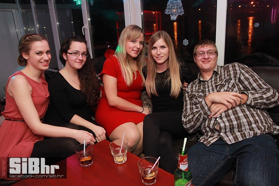 nocni_zivot_Barka_04012013_SiBh nocni_zivot_Barka_04012013_SiBh