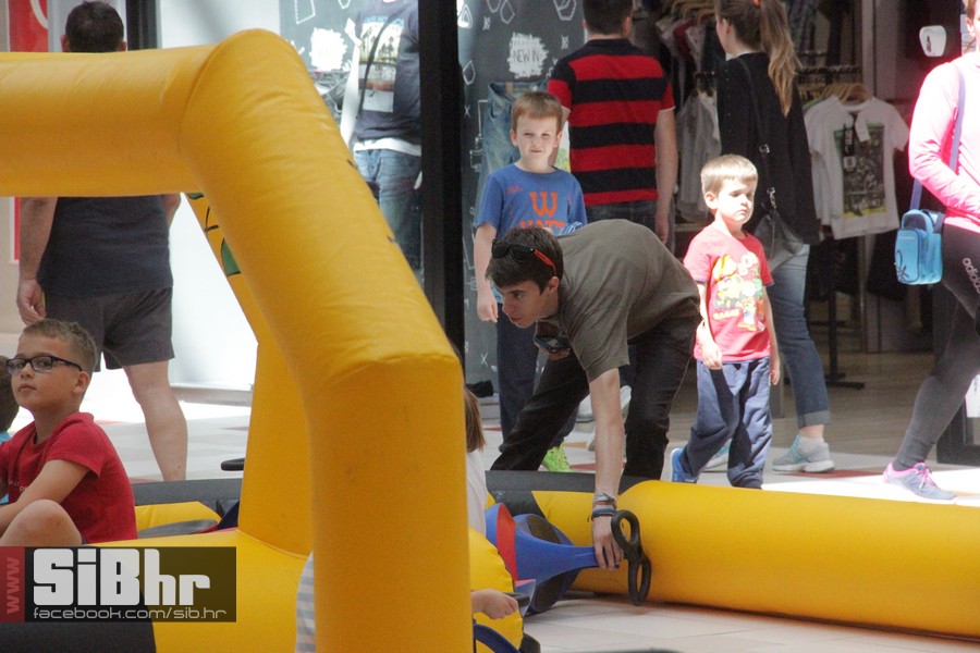 autici_avenue_mall_osijek_32