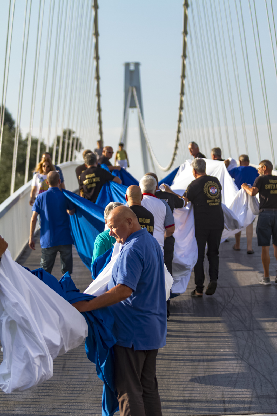 Zastava NK Osijek na mostu Zastava NK Osijek na mostu