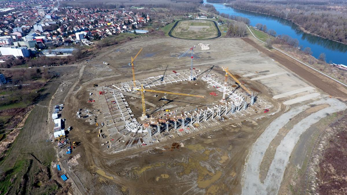 Pogled iz zraka na gradilište novog osječkog stadiona