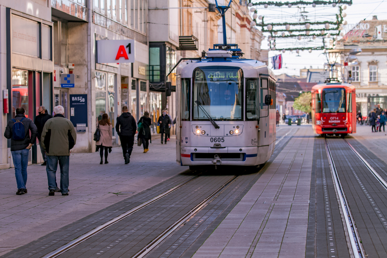 Šetnja prohladnim Osijekom tramvaj tramvaji Šetnja prohladnim Osijekom tramvaj tramvaji
