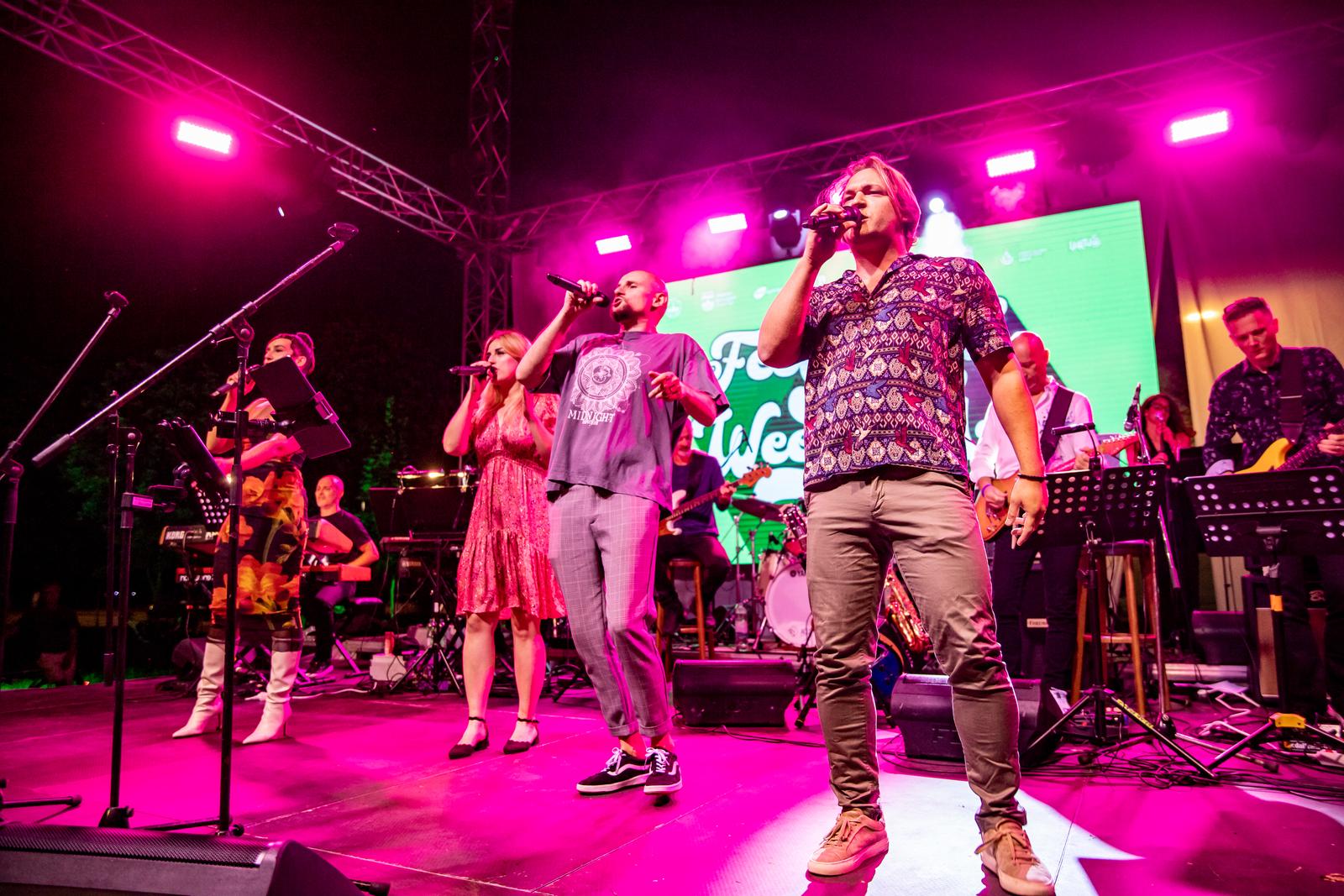 Nika Turković i Band Nikše Bratoša nastupili na FeelGood Weekendu