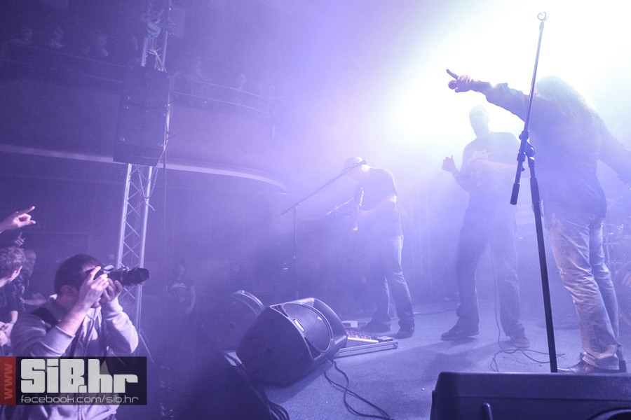 opca_opasnost_slavija_04042013_