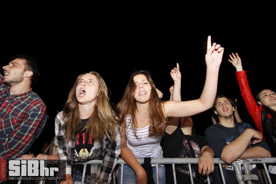 ufo_brkovi_zoran_110 ufo_brkovi_zoran_110