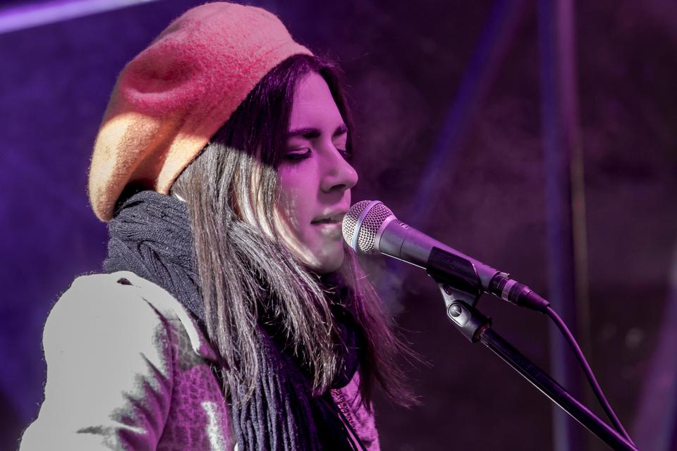 Mia Dimšić rasplesale svoje Osječane na Adventu u Tvrđi