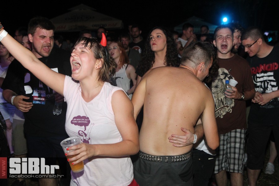 backyard_art_festival_SiBhr_6