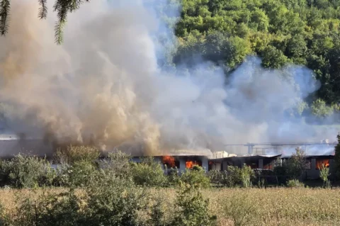 požar stolarija window