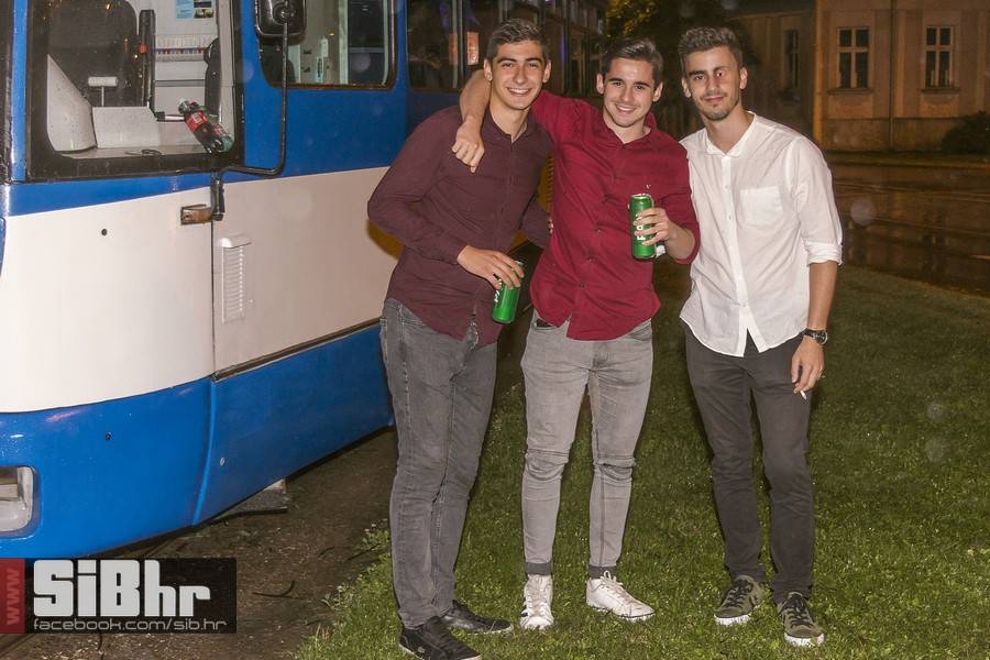 Tram_party_SiBhr-64