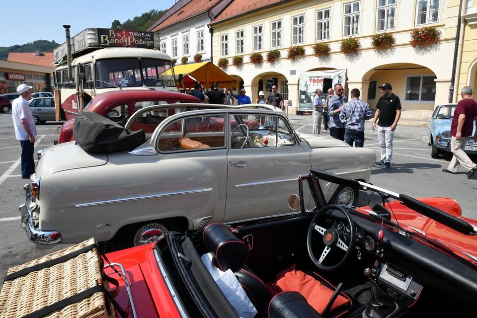 Požega: 7. Međunarodni oldtimer susret “Trophy Zlatnom dolinom 2019.” Požega: 7. Međunarodni oldtimer susret “Trophy Zlatnom dolinom 2019.”