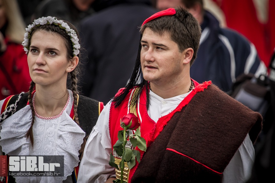 kolona_sjecanja_vukovar_1811201