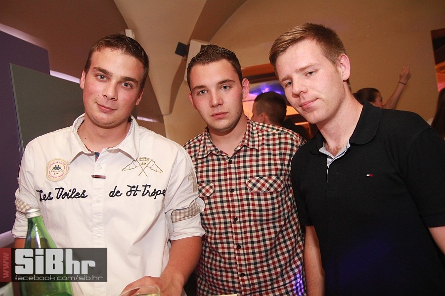 gold bar_osijek_nightlife_sibhr