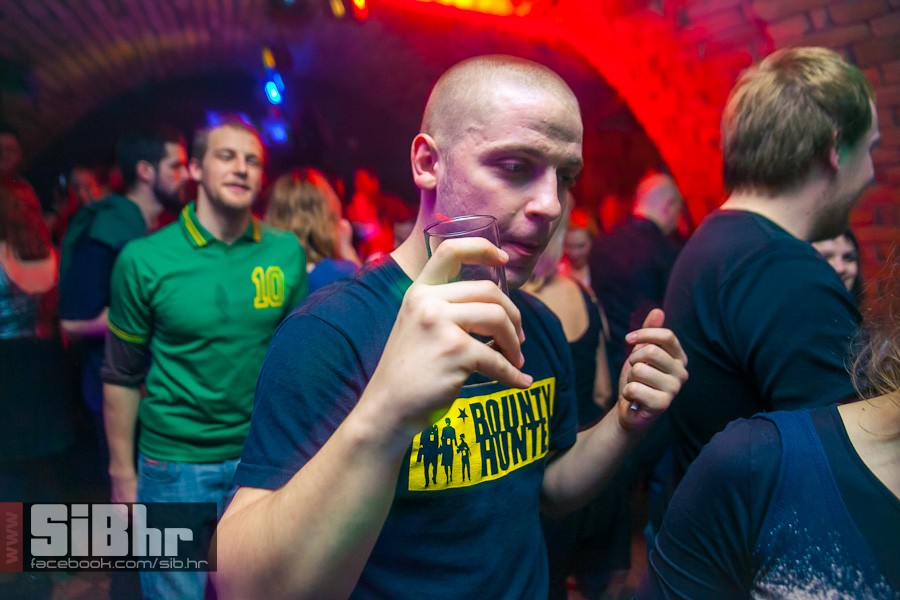 exit_pavijani_1801_nocni_zivot_