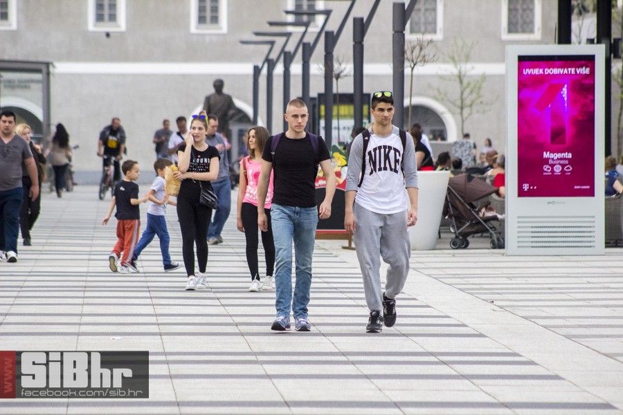 osjecani_u_setnji_gradom_12 osjecani_u_setnji_gradom_12