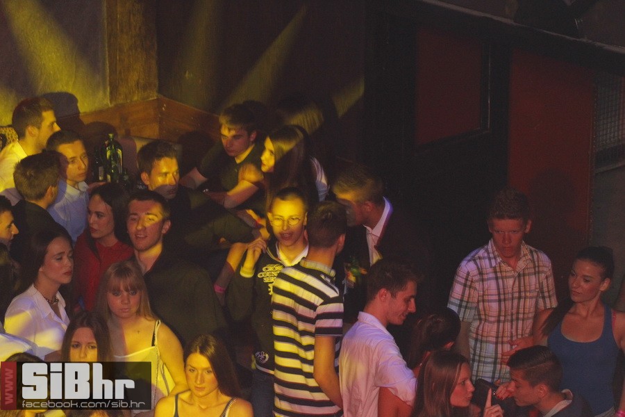 red_carpet_zoran_bastion_50