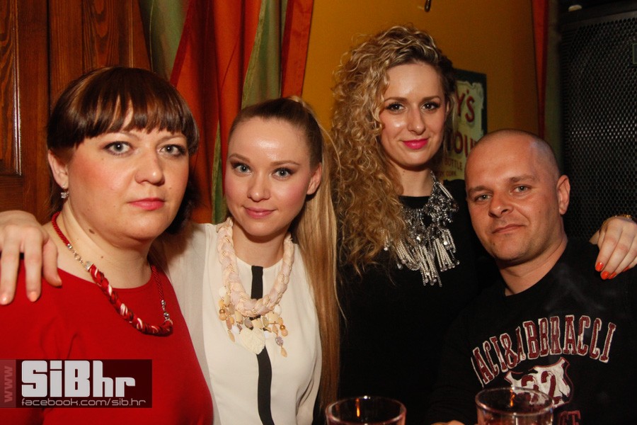old_bridge_pub_7