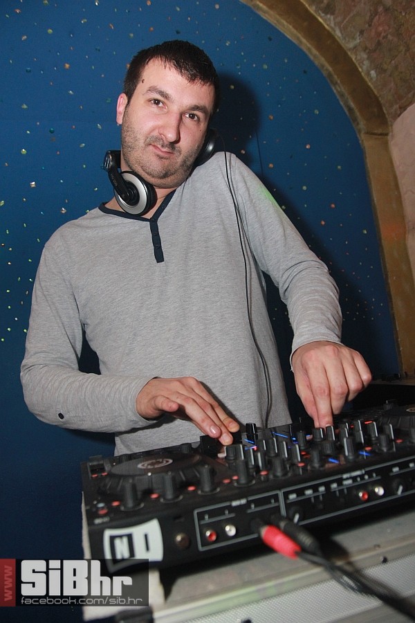nocni_zivot_harem04012013_SiBhr