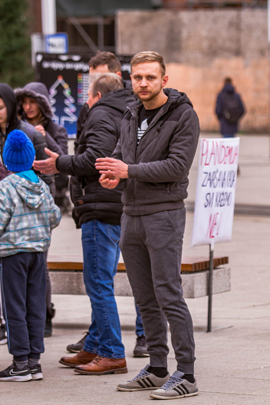 Prosvjed u Osijeku: ”I židovi su imali propusnice”