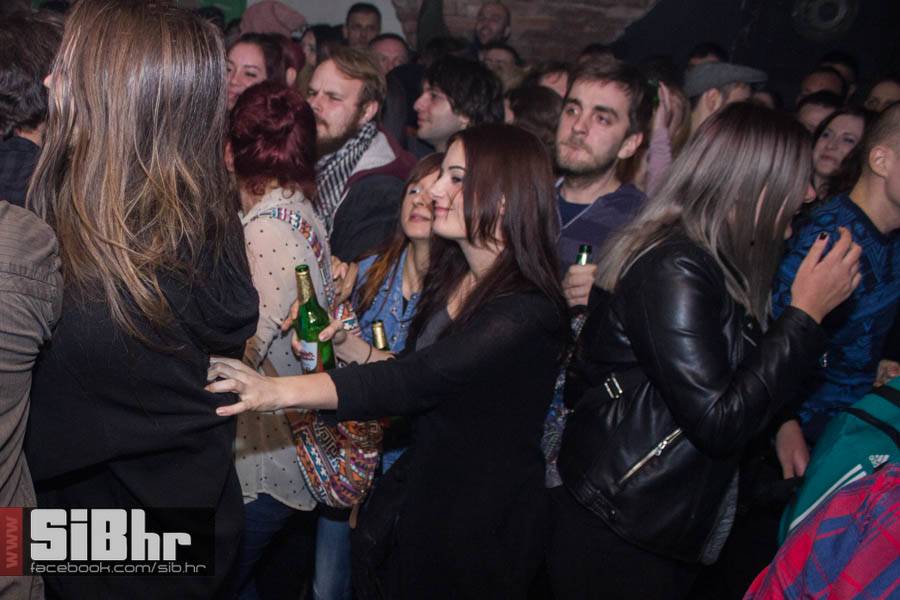 guzva_u_16ercu_EXIT_4 guzva_u_16ercu_EXIT_4