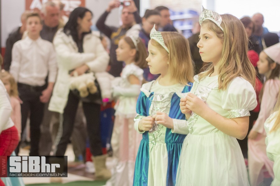 osjecki_karneval_avenue_mall_39
