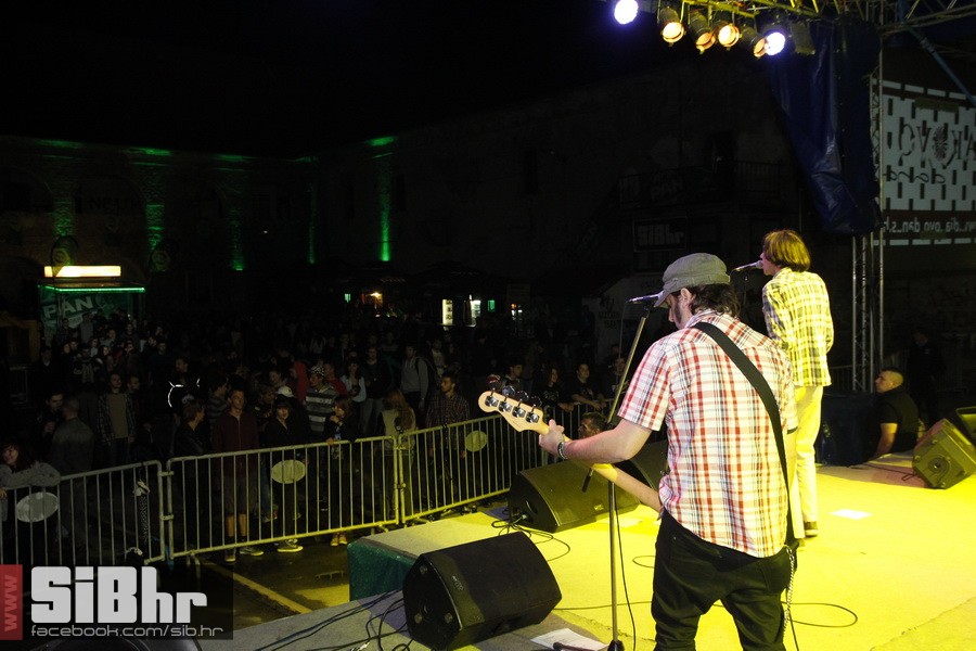 ufo_brkovi_zoran_42 ufo_brkovi_zoran_42