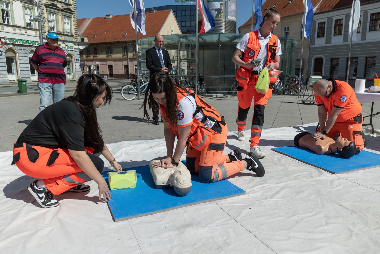Dan hitne medicinske službe u centru Osijeka
