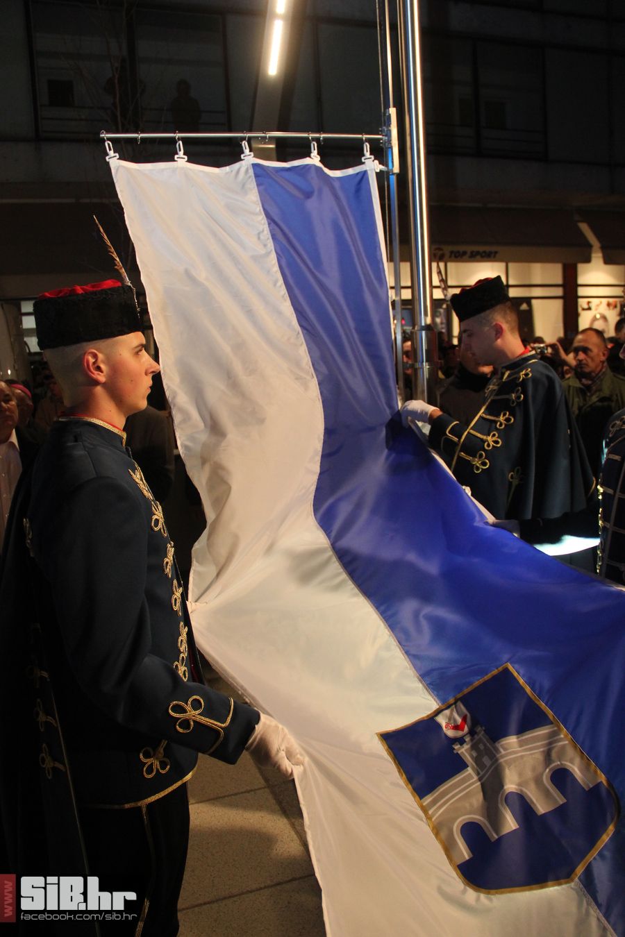 SvecanoOtvorenTrgSlobode_SiBhr_