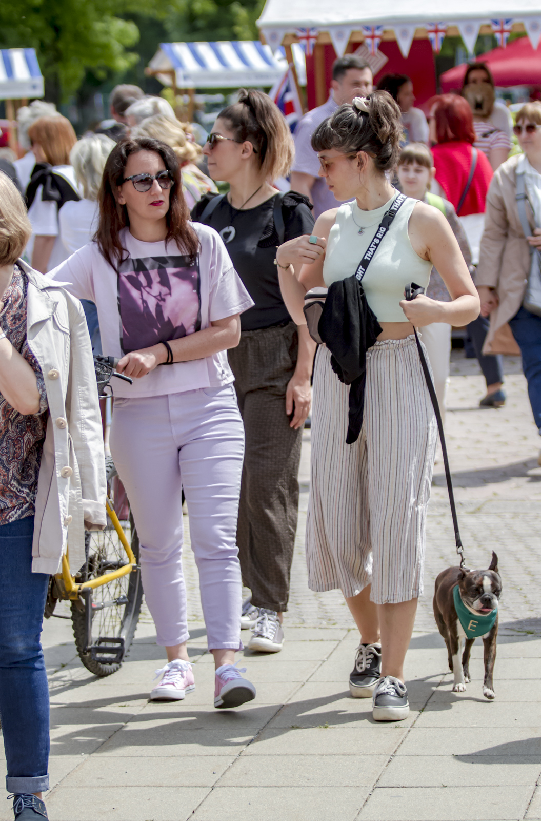 Na Sajmu antikviteta brojni izlagači umjetnina, posuđa, rukotvorina…