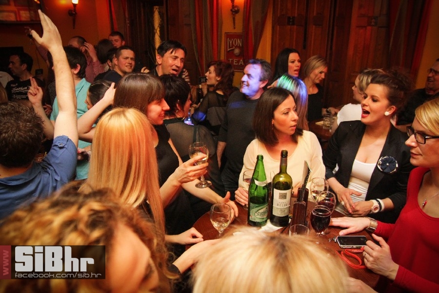 old_bridge_pub_13042013_sibhr_1 old_bridge_pub_13042013_sibhr_1