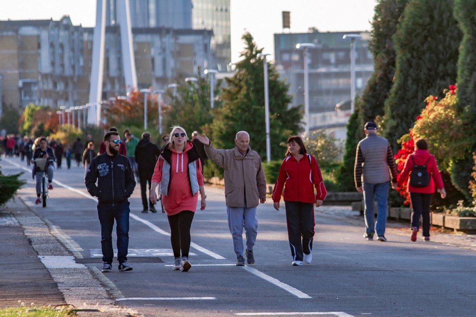Nedjeljna šetnja promenadom