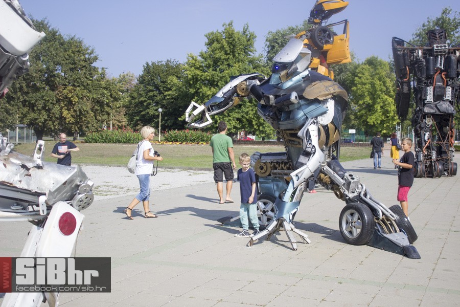 transformi_2015_SiBhr08
