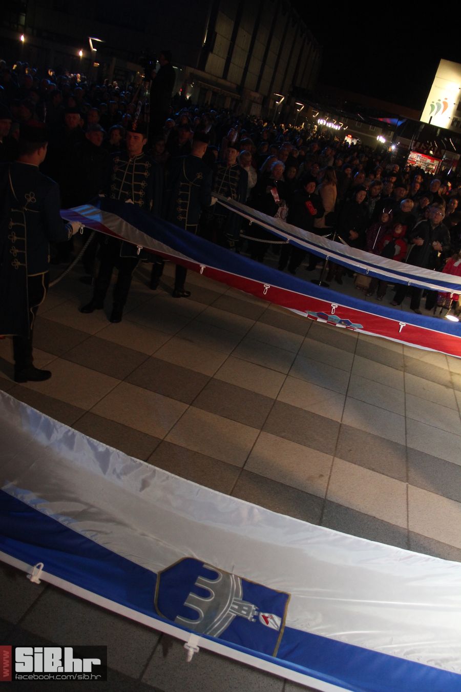 SvecanoOtvorenTrgSlobode_SiBhr_