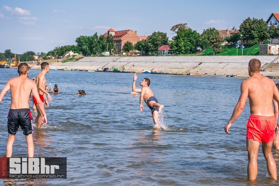 kupanje_osijek_drava_43 kupanje_osijek_drava_43