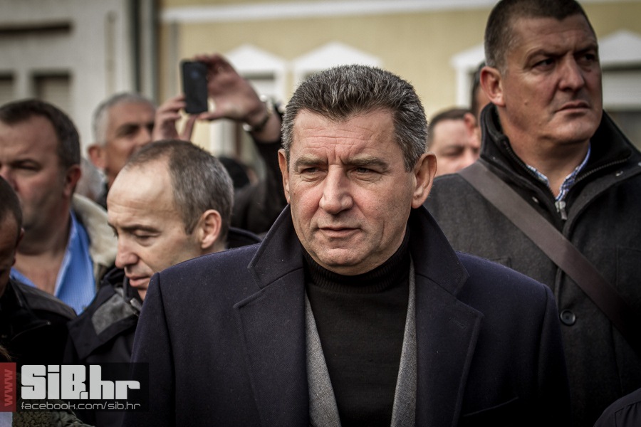 kolona_sjecanja_vukovar_1811201