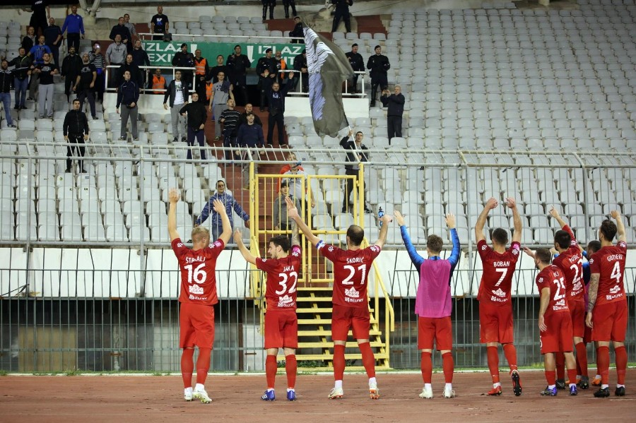 PXL_071018_22258543-900×599 PXL_071018_22258543-900×599