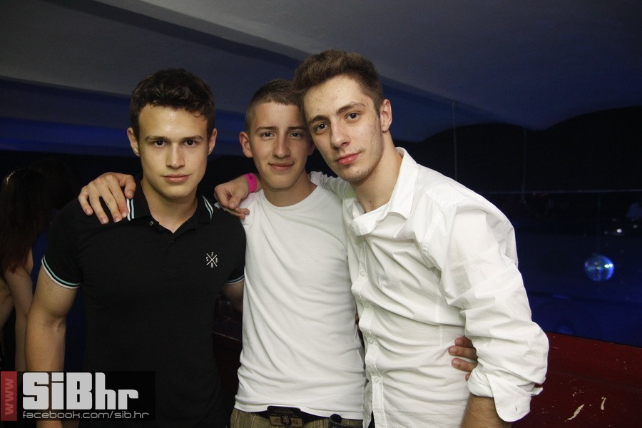 red_carpet_zoran_bastion_44