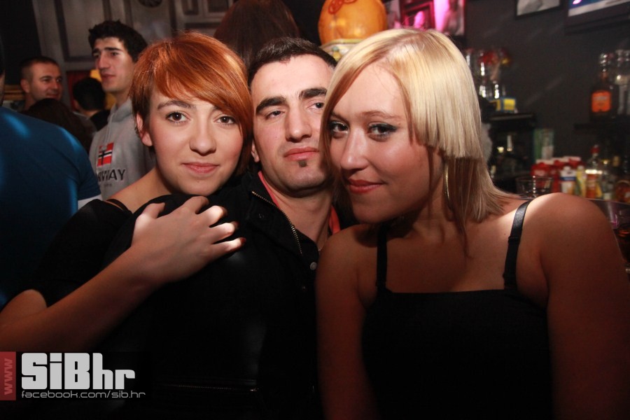 tufna0211_80 tufna0211_80