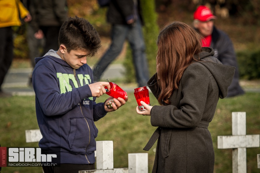 kolona_sjecanja_vukovar_1811201