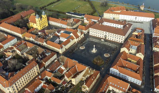 Tvrđa – pogled iz zraka, siječanj 2024. Tvrđa – pogled iz zraka, siječanj 2024.