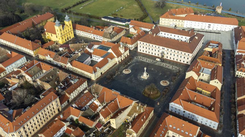 Tvrđa – pogled iz zraka, siječanj 2024. Tvrđa – pogled iz zraka, siječanj 2024.