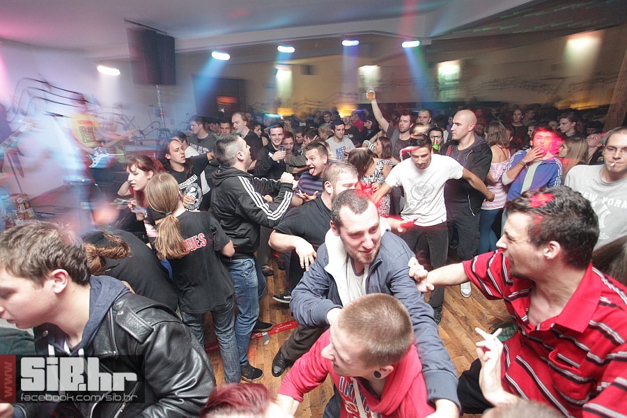 punk_party_10_atheist_rap_13102