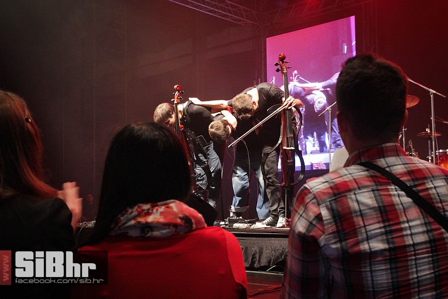 2cellos_u_gradskom_vrtu_0206201