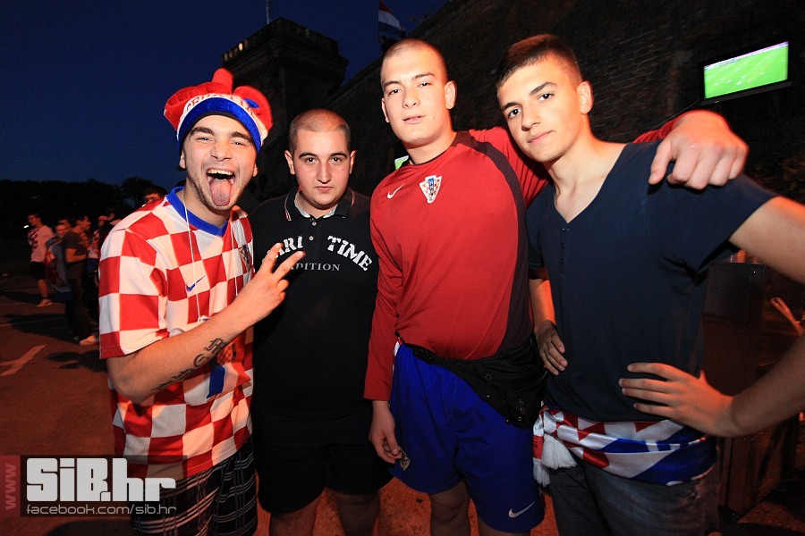 dc_party_14062012_sibhr_by_mban