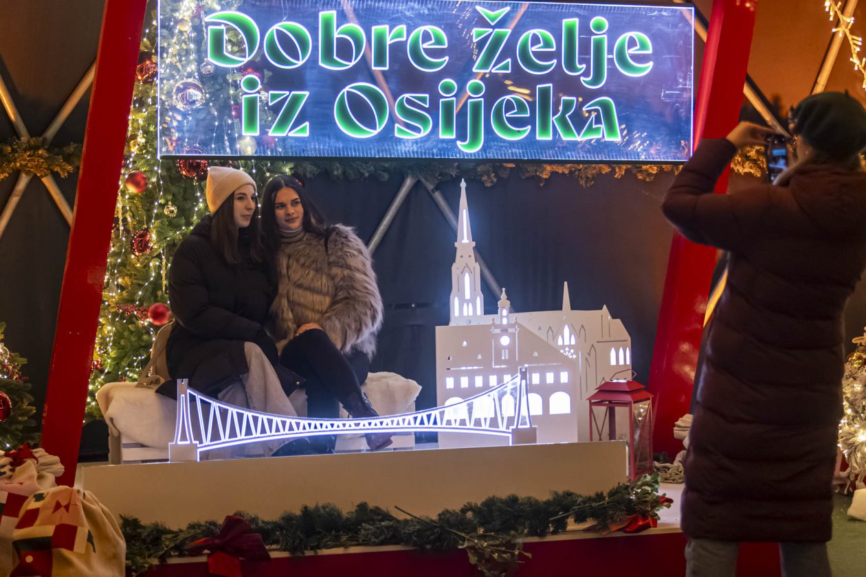 Advent u Osijeku_12_12_2025 Advent u Osijeku_12_12_2025
