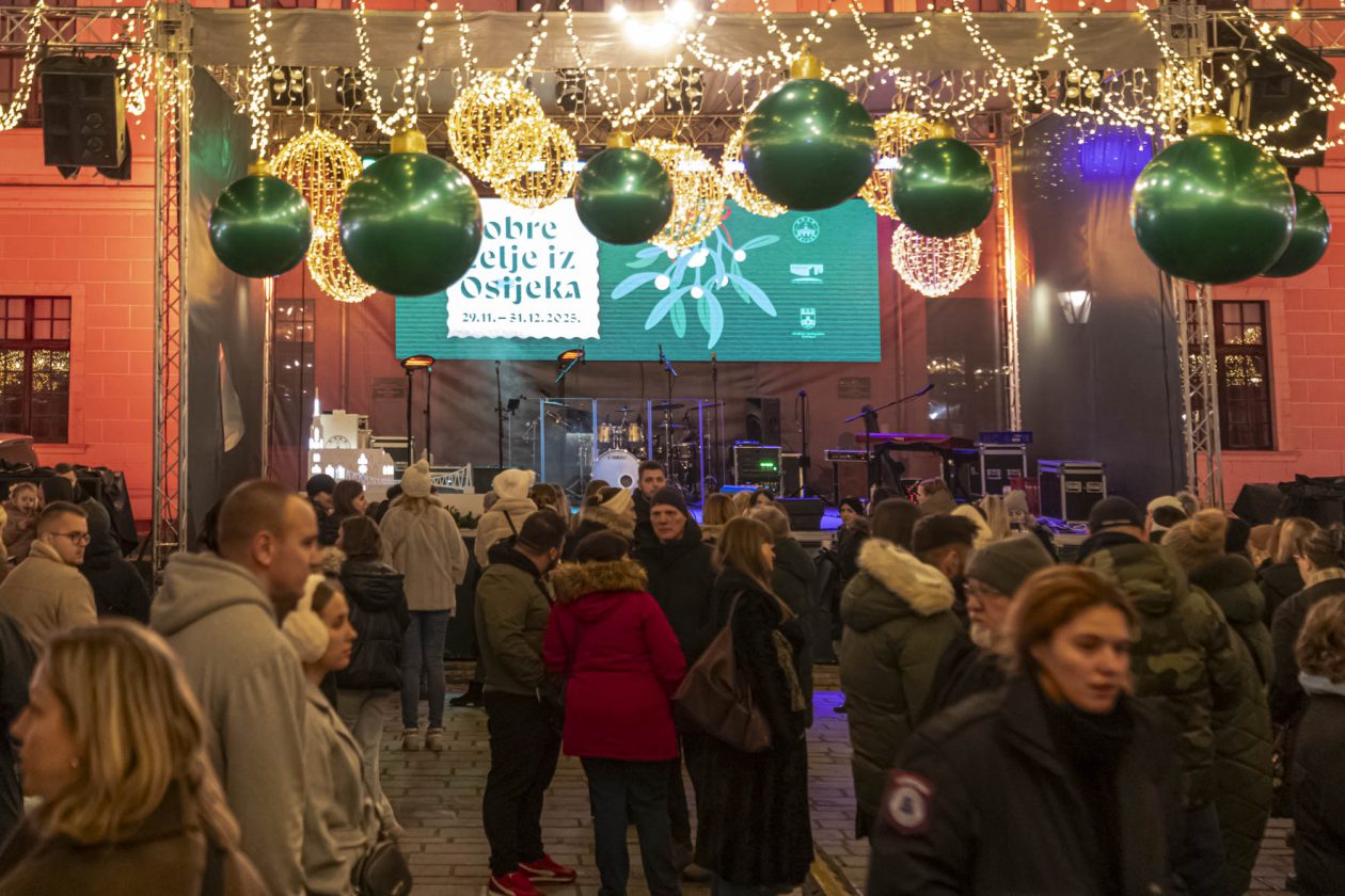 Advent u Osijeku_13_12_2025 Advent u Osijeku_13_12_2025