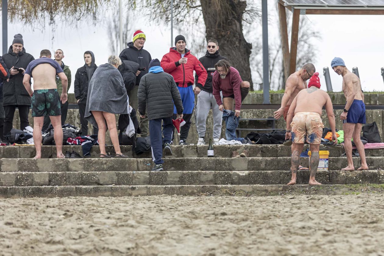 Bozicno_kupanje_26_12_2025