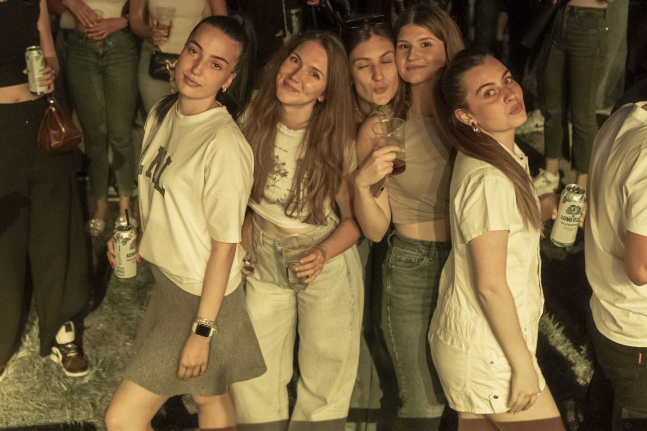Connect i Colonia na roštiljadi Connect i Colonia na roštiljadi