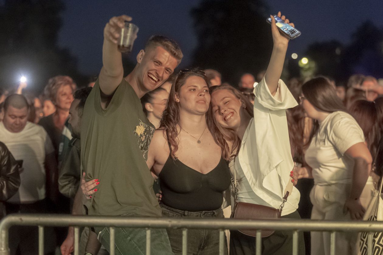 Connect i Colonia na roštiljadi Connect i Colonia na roštiljadi