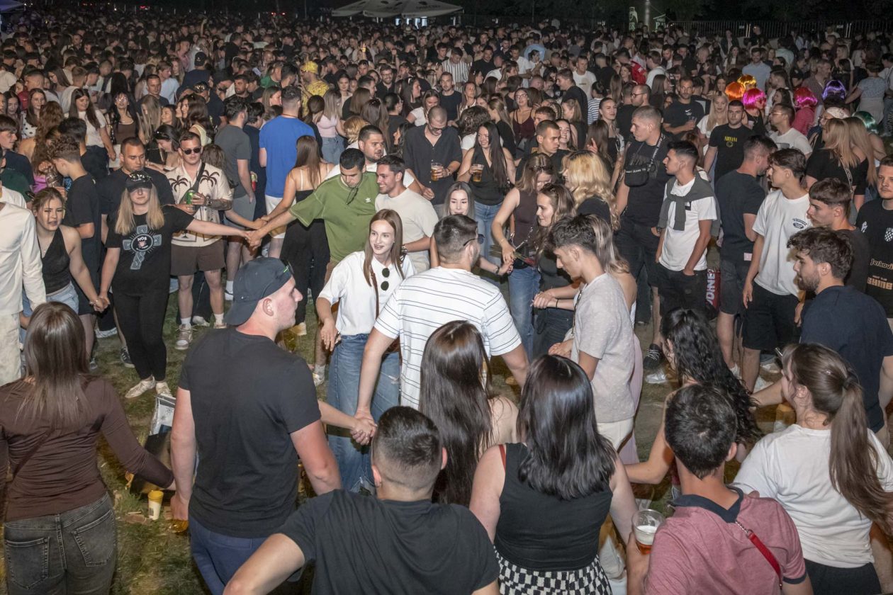 Connect i Colonia na roštiljadi Connect i Colonia na roštiljadi