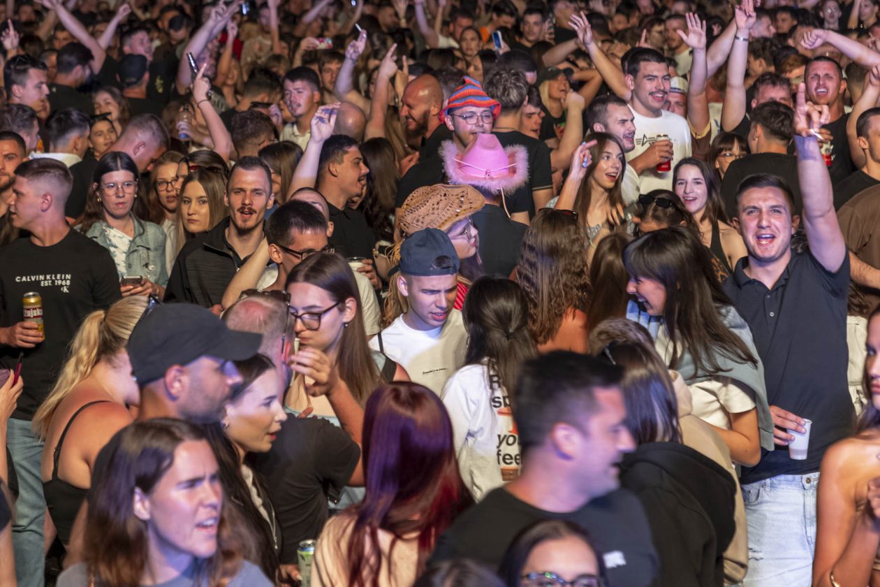 Connect i Colonia na roštiljadi Connect i Colonia na roštiljadi