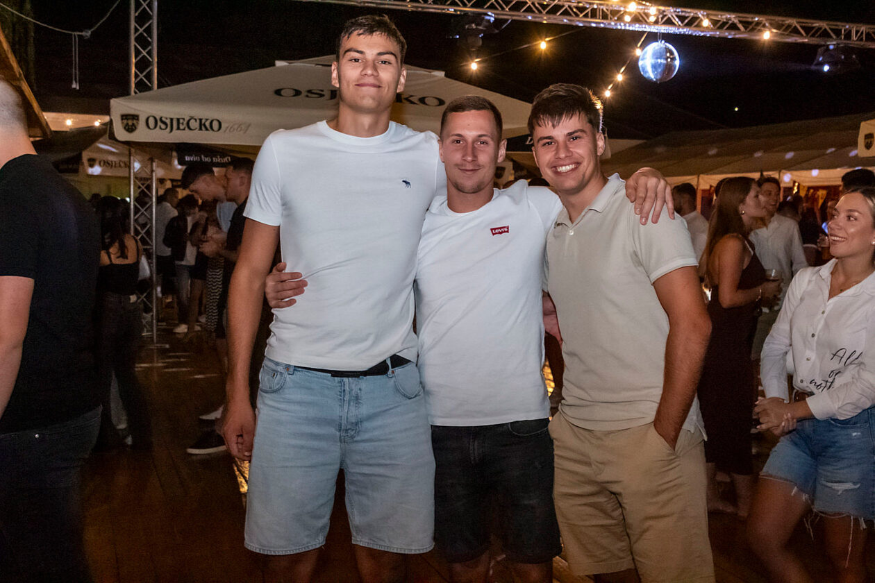 Dani prvog hrvatskog piva 2025 – Nikola Rokvić Dani prvog hrvatskog piva 2025 – Nikola Rokvić